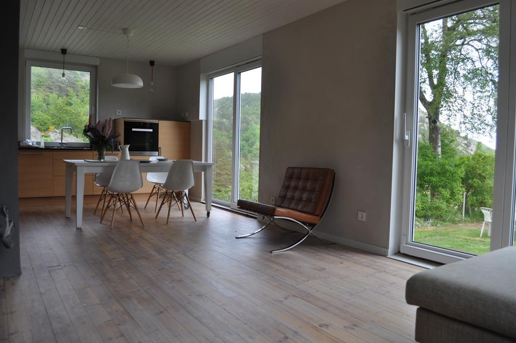 Villa Hei Og Hav - I Torbjorn Egners Ferierike Mandal Exterior foto